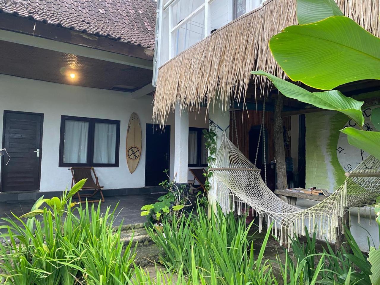 Medewi Good Vibes Stay&Surf Jembrana  Exterior photo