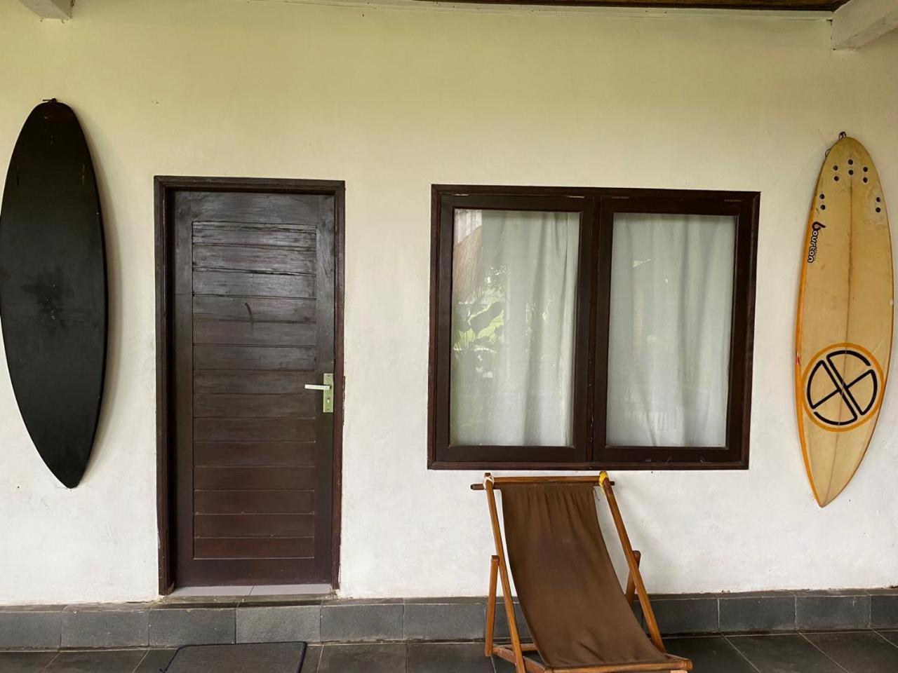 Medewi Good Vibes Stay&Surf Jembrana  Exterior photo